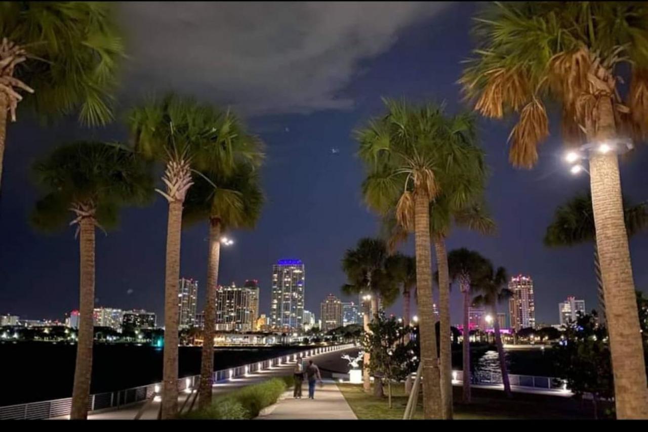 The Hipster Studio In Dtsp St. Petersburg Exterior photo